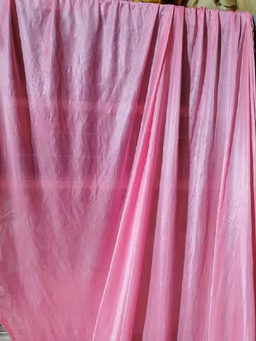 Curtain lite pink