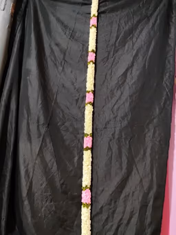 Mala white & pink 7 ft