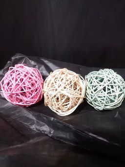 Hanving boll multicolor