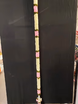 Mala white & pink 5 ft