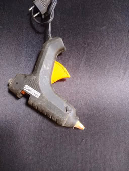 Glue gun