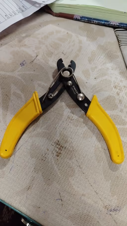 Wire stripper