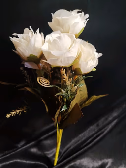 Bada peony bunch white