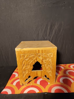 Stool Haldi