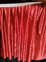 Table frill maroon 2